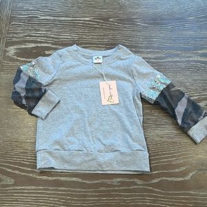 Light gray sweatshirt with sequins